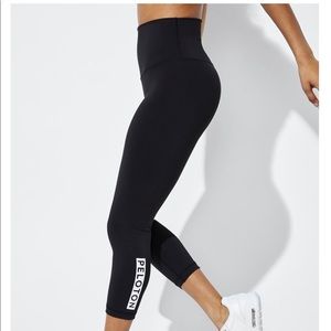 NWOT DYI PELOTON TAKE CONTROL 7/8 CROPPED LEGGINGS
